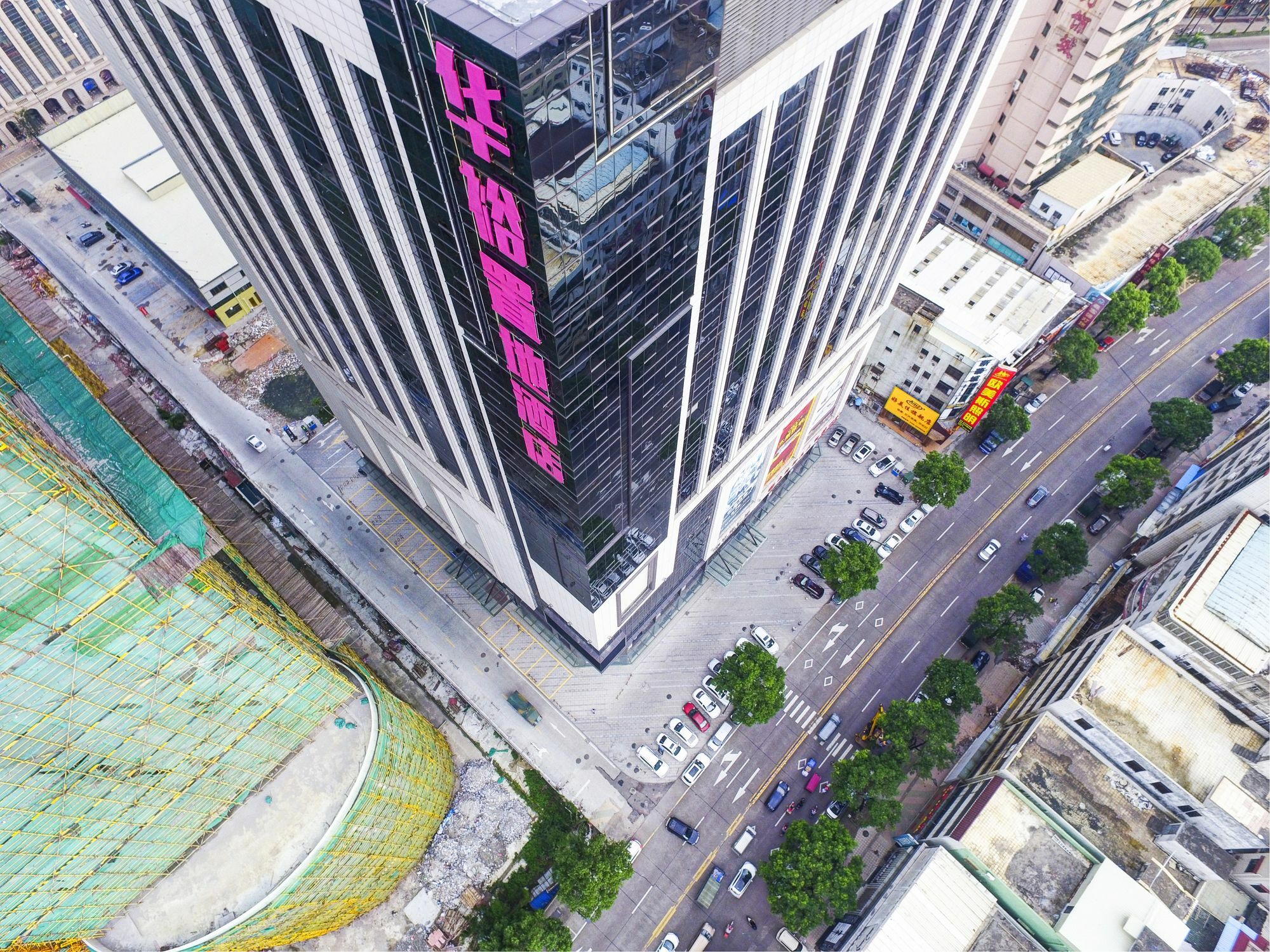 Zhongshan Guzhen Huayu Landmark Hotel Exterior photo
